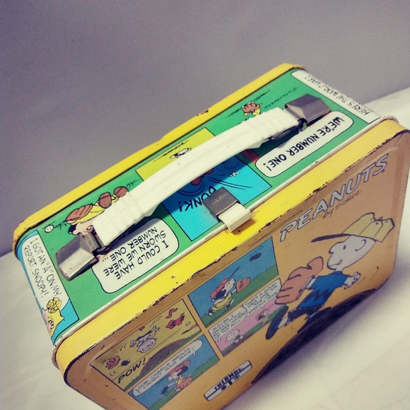 Peanuts vintage lunchbox & Snoopy plaque bundle. - Picture 5 of 16